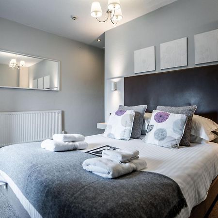 Black Horse Hotel Грасингтън Екстериор снимка