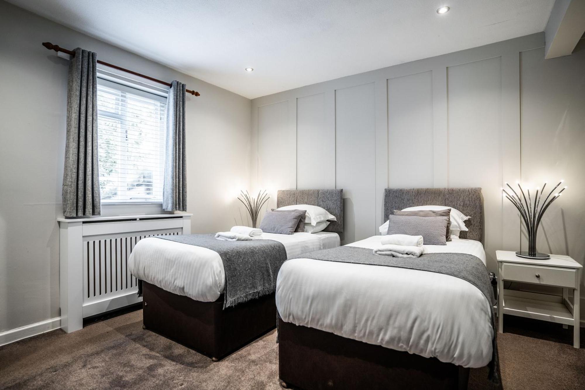 Black Horse Hotel Грасингтън Екстериор снимка