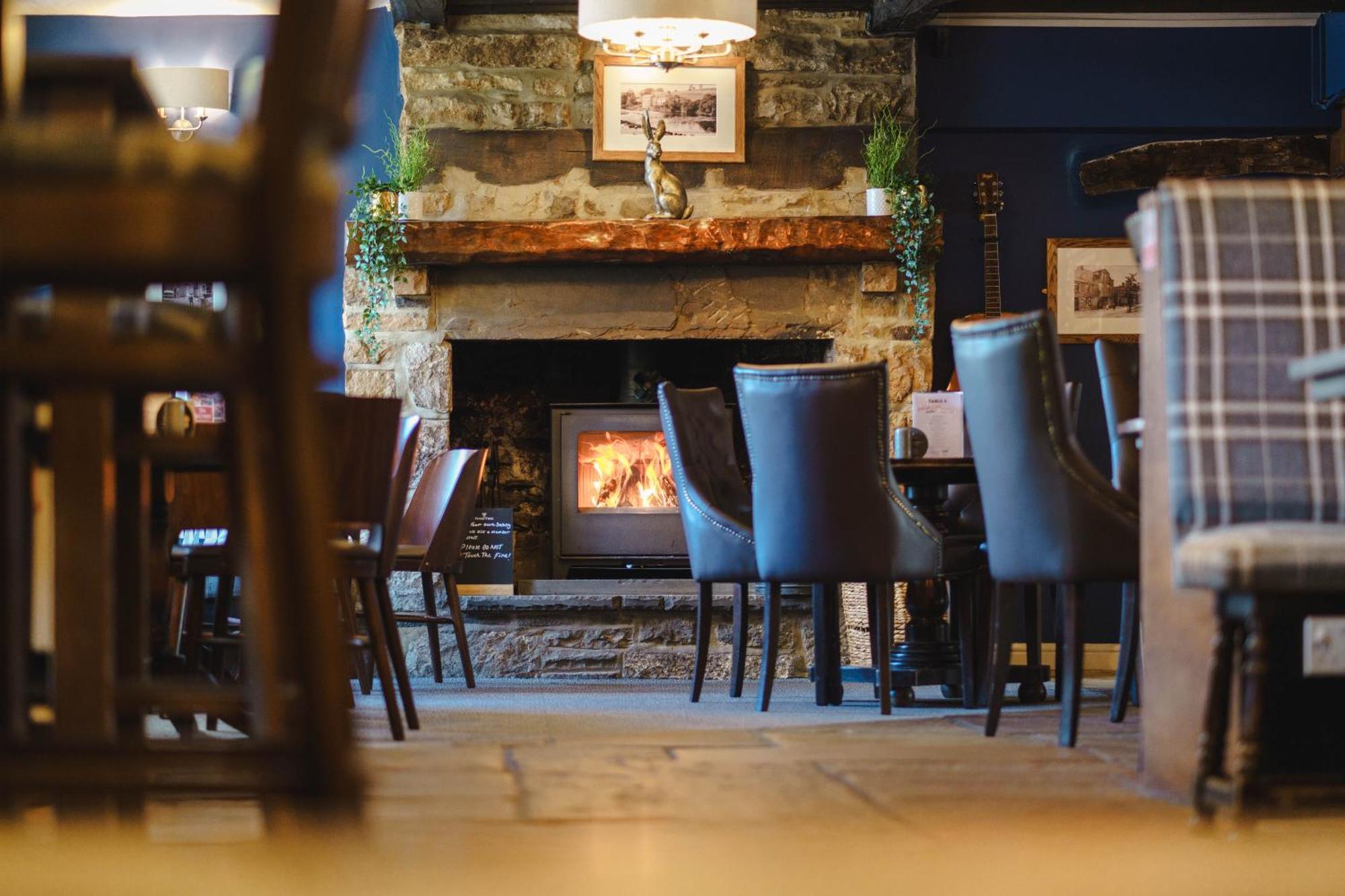 Black Horse Hotel Грасингтън Екстериор снимка