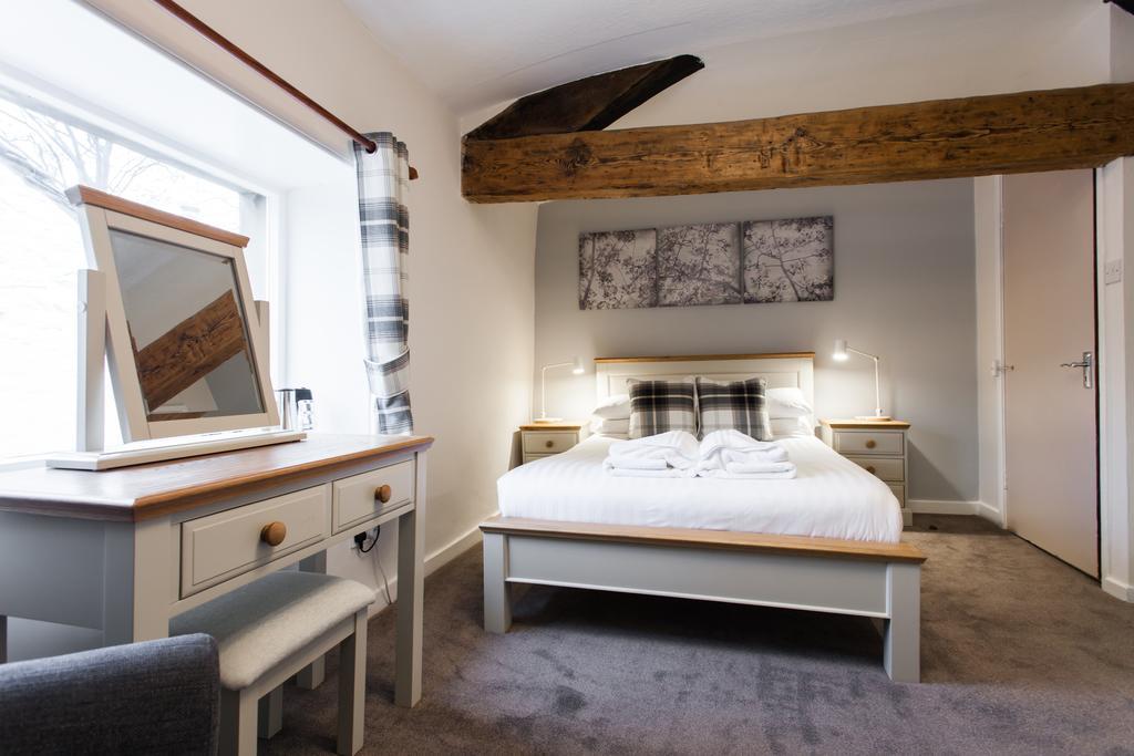Black Horse Hotel Грасингтън Екстериор снимка